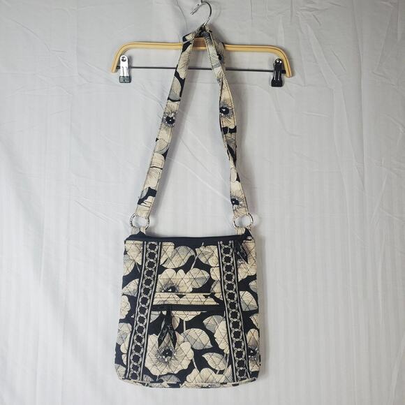 VERA BRADLEY Crossbody Bag and Wall Quilt Black and Grey Flower Pattern - Picture 11 of 12